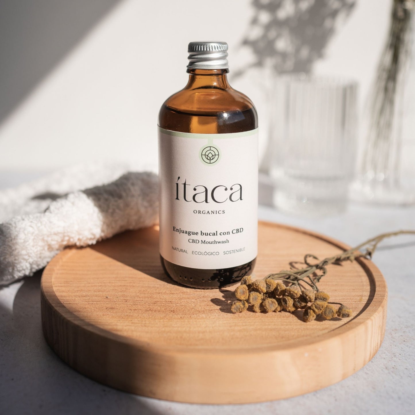 Enjuague bucal ecológico con CBD
