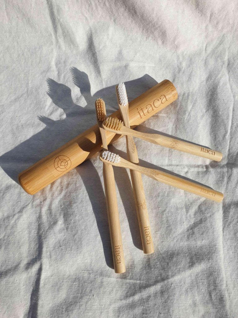 Cepillo de dientes bambú adulto natural - Ítaca Organics